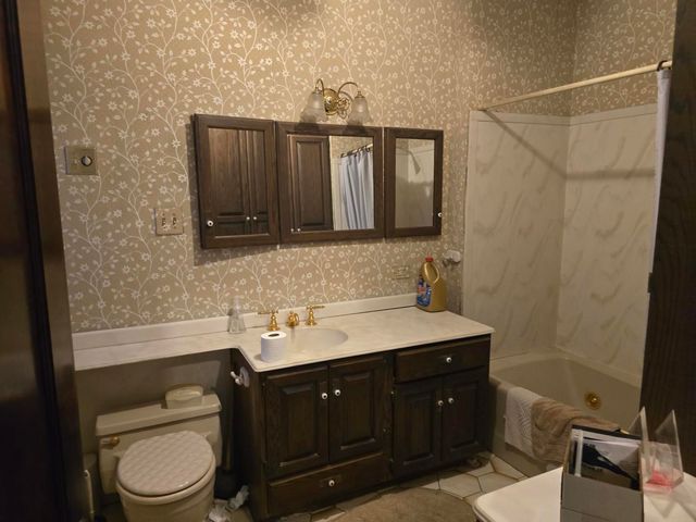 5638 N Western Avenue, Chicago, IL 60659