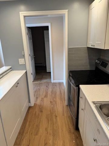 8 Old Albany Post Road A, Ossining, NY 10562