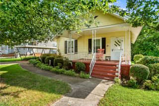304 S 6th Street, Easley, SC 29640