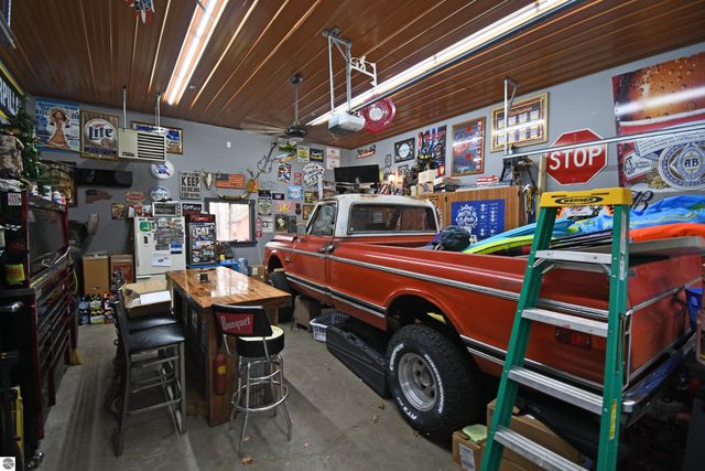 1720 Iroquois Trail, National City, MI 48748