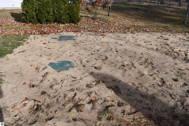 1720 Iroquois Trail, National City, MI 48748