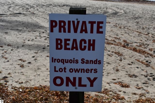 1720 Iroquois Trail, National City, MI 48748