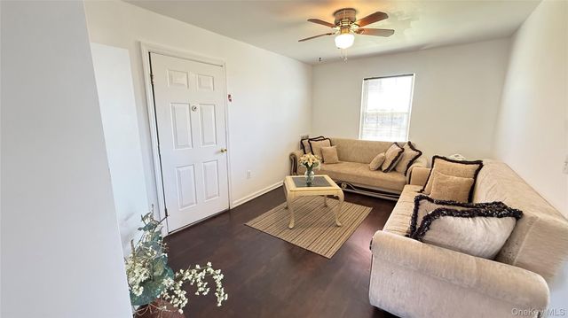 29 Sheridan Drive, Shirley, NY 11967