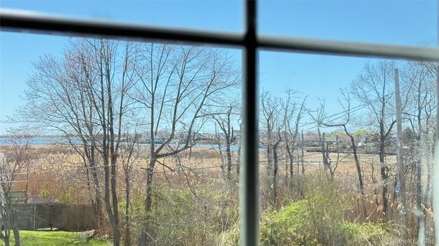 29 Sheridan Drive, Shirley, NY 11967