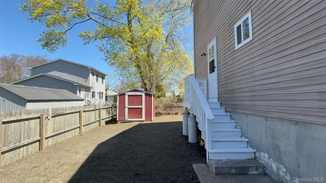 29 Sheridan Drive, Shirley, NY 11967