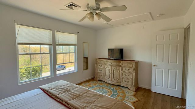 29 Sheridan Drive, Shirley, NY 11967