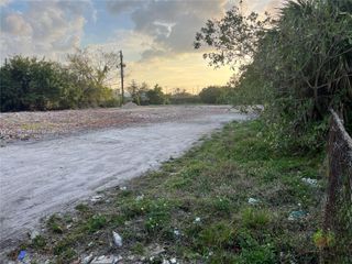 147 NW 31st Avenue, Lauderhill, FL 33311