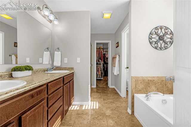 13105 Canyons Edge Drive, Colorado Springs, CO 80921