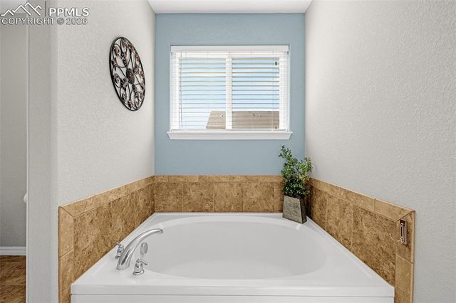 13105 Canyons Edge Drive, Colorado Springs, CO 80921