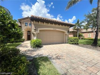 7302 Acorn WAY, Naples, FL 34119