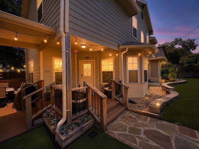1612 N Miriam Ave B, Austin, TX 78702