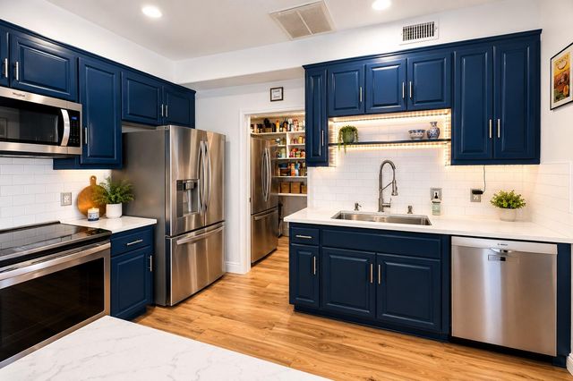 1612 N Miriam Ave B, Austin, TX 78702