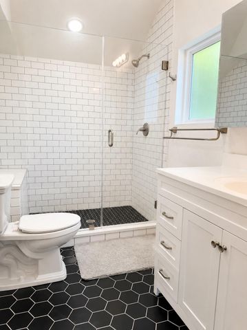 1612 N Miriam Ave B, Austin, TX 78702