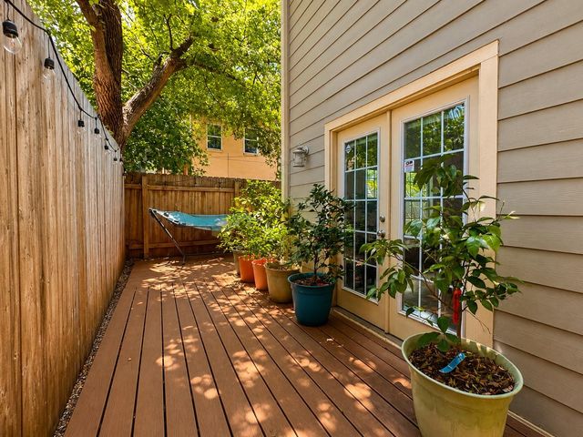 1612 N Miriam Ave B, Austin, TX 78702