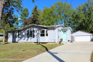 910 W Northrup Street, Lansing, MI 48911