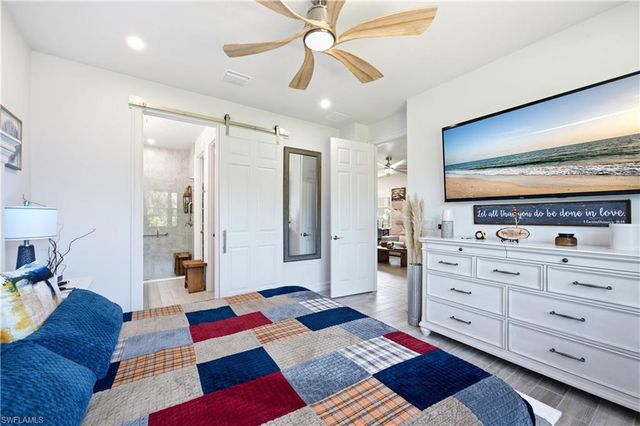 998 Enbrook LOOP, Naples, FL 34114