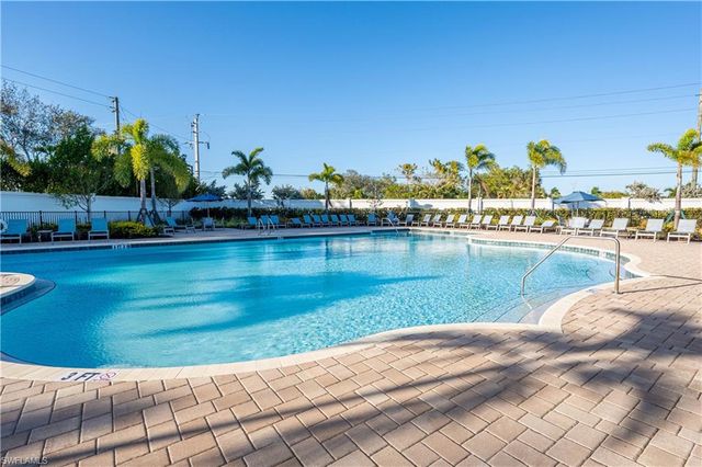 998 Enbrook LOOP, Naples, FL 34114