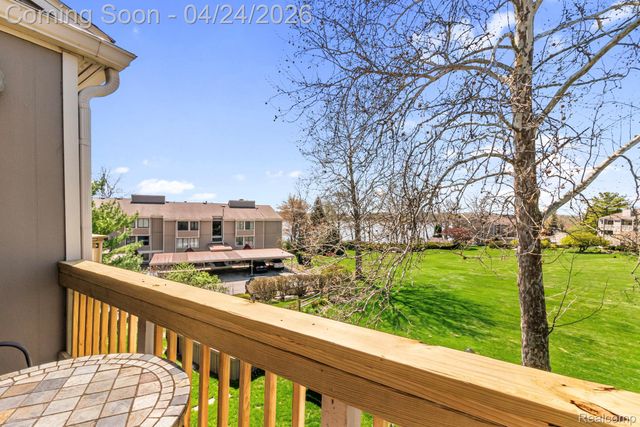 1680 Cliffs Landing 302E, Ypsilanti Charter Township, MI 48198