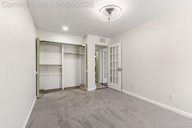 1680 Cliffs Landing 302E, Ypsilanti Charter Township, MI 48198