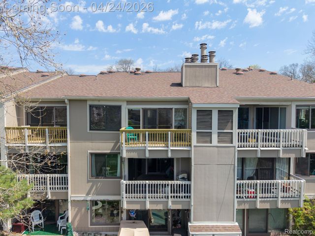 1680 Cliffs Landing 302E, Ypsilanti Charter Township, MI 48198