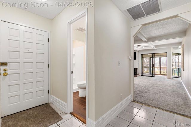 1680 Cliffs Landing 302E, Ypsilanti Charter Township, MI 48198