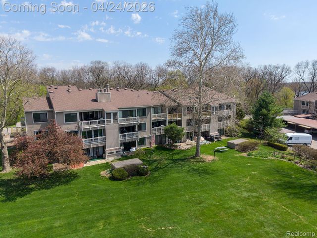 1680 Cliffs Landing 302E, Ypsilanti Charter Township, MI 48198