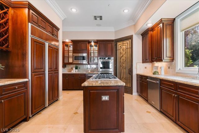 1 Via Mira Monte, Henderson, NV 89011