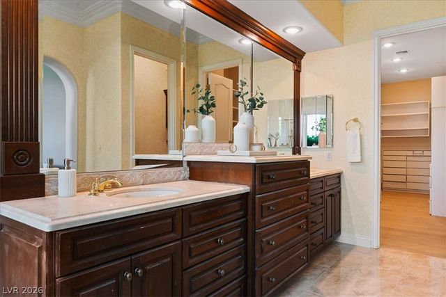 1 Via Mira Monte, Henderson, NV 89011