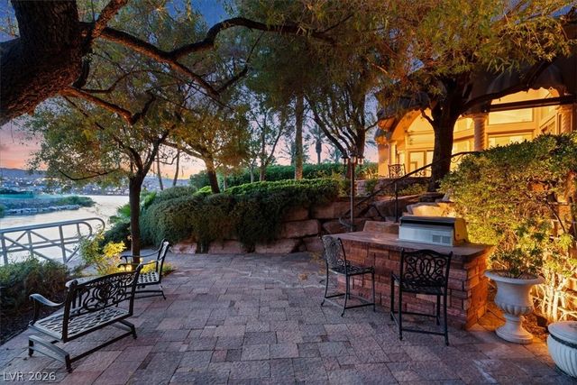 1 Via Mira Monte, Henderson, NV 89011