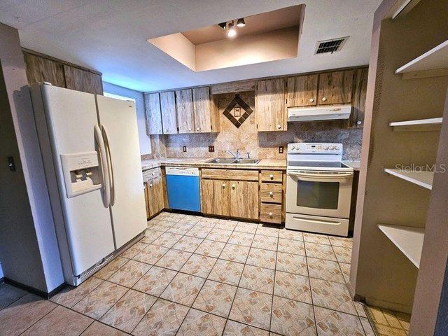5640 FERGUSON COURT 2208, New Port Richey, FL 34652