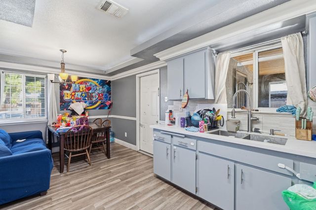 13415 S Vanderburgh Street, Caruthers, CA 93609