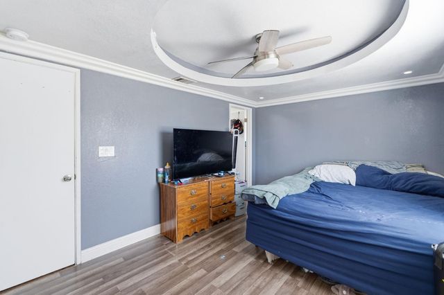 13415 S Vanderburgh Street, Caruthers, CA 93609