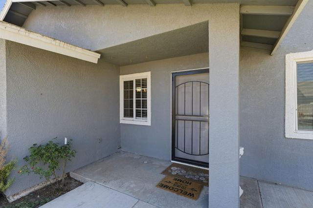 13415 S Vanderburgh Street, Caruthers, CA 93609