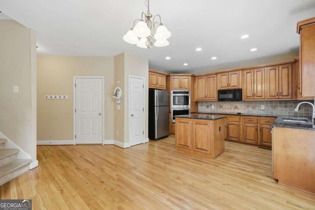 306 Sheridan Place, Canton, GA 30114