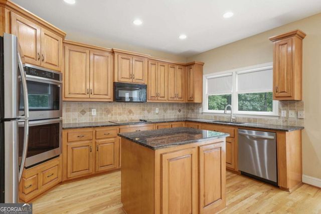 306 Sheridan Place, Canton, GA 30114