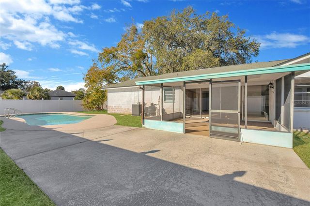 3717 SOUTHVIEW DRIVE, Brandon, FL 33511