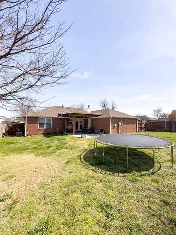 1606 S 24th Place, Rogers, AR 72758