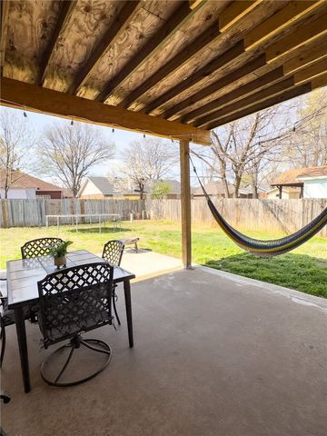 1606 S 24th Place, Rogers, AR 72758