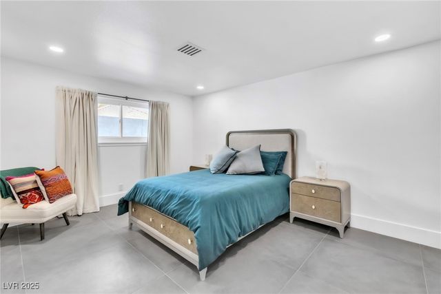 3189 Montecito Drive, Las Vegas, NV 89120