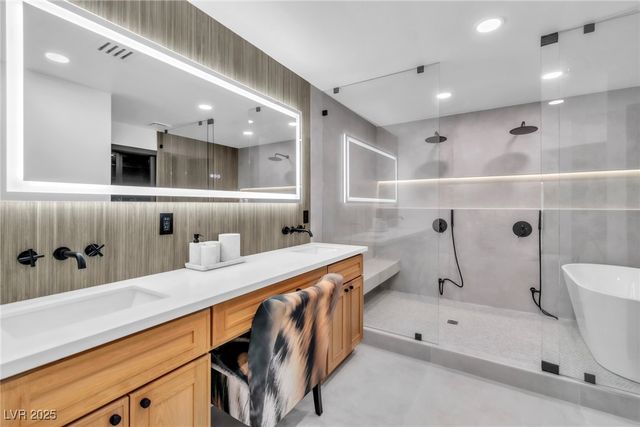 3189 Montecito Drive, Las Vegas, NV 89120