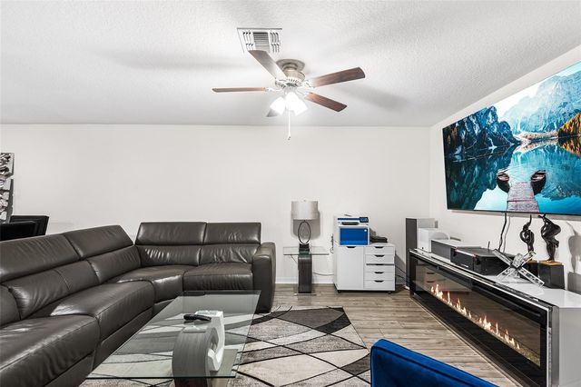 5327 NEW FRIENDSHIP PLACE, Tampa, FL 33619