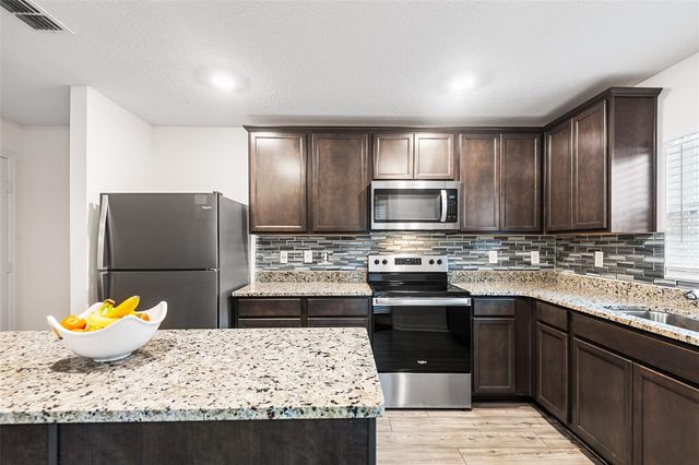 5327 NEW FRIENDSHIP PLACE, Tampa, FL 33619