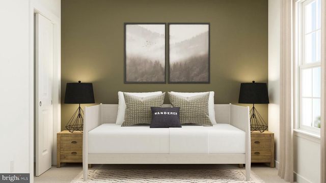 107 WEST END AVE, Hammonton, NJ 08037