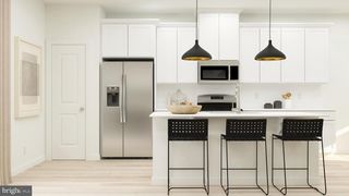 107 WEST END AVE, Hammonton, NJ 08037