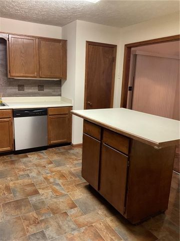 503 RIVER Place, Woodstock, GA 30188