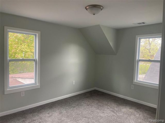 129 Norton Street, Pontiac, MI 48341