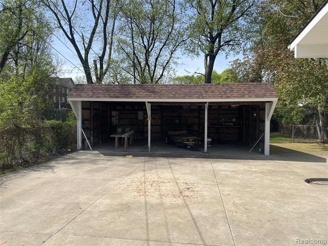 129 Norton Street, Pontiac, MI 48341