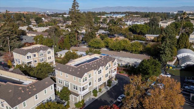 2041 Atlas Loop, Mountain View, CA 94043
