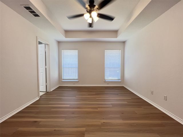 2005 Laney Drive, Sanger, TX 76266