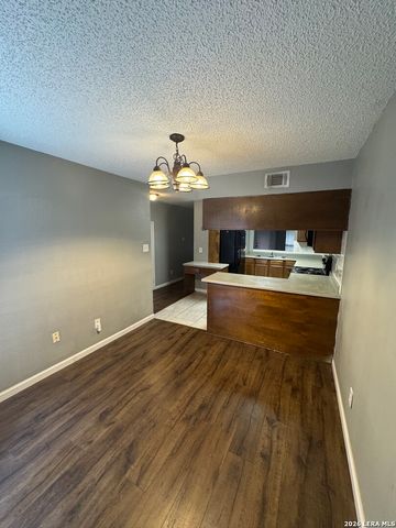 4906 Ali Ave Apt 4, San Antonio, TX 78229